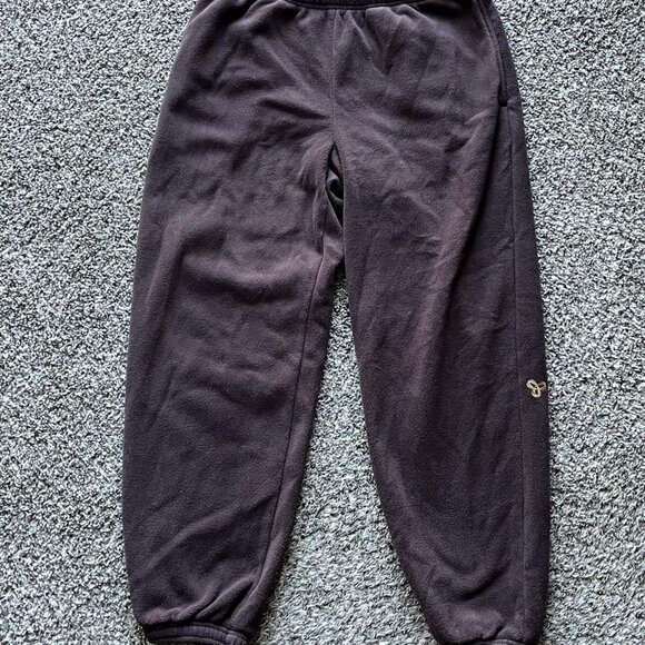 Brown Golden By Aritzia Medium Sweatpants, women’s cozy loungewear - Picture 1 of 6